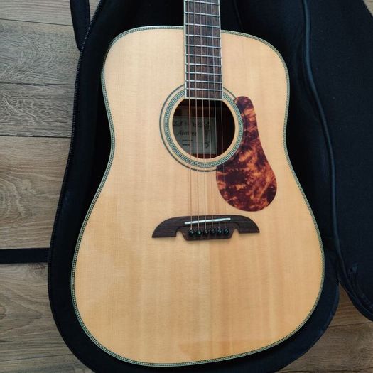 Alvarez MD60BG - All Solid Bluegrass