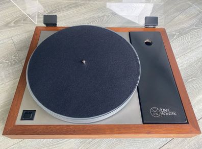 Linn LP12 Sondek turntable