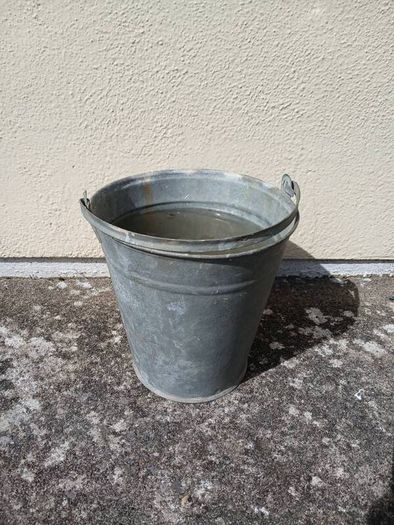 Galvanised bucket