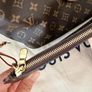 Louis Vuitton Neverfull MM Authentic Image 8