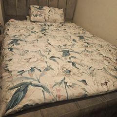 Double Bed with mattress x 2 available