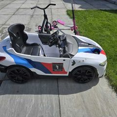 Rollplay BMW M8 GTE Racing 12V RC car