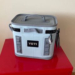 Yeti hopper cooler