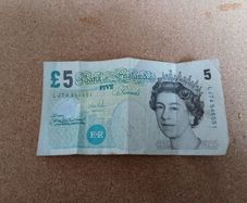 Sterling five pound note