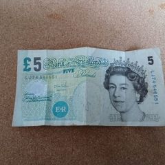 Sterling five pound note