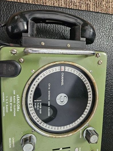 Vintage Sailor RT144B VHF Marine Radio & N163 Power Supply Set