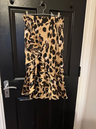 Ladies nasty gal leopard skirt