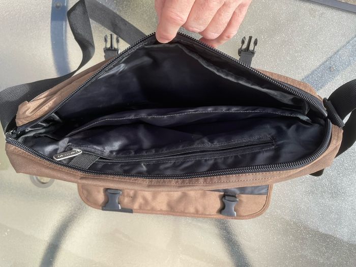 Dockers laptop bag