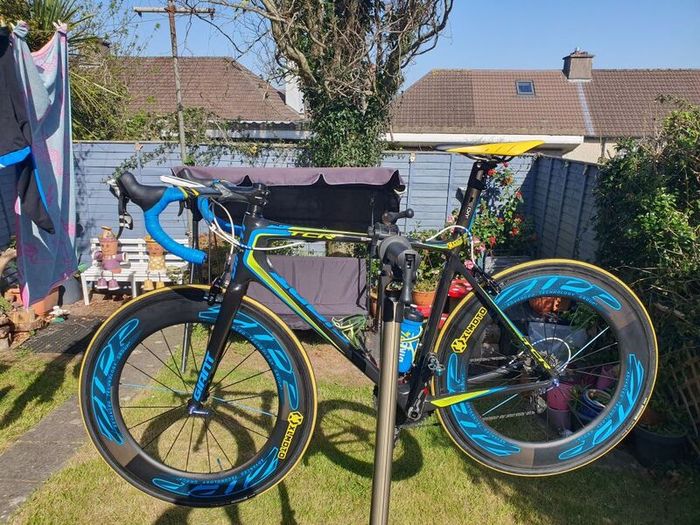 Road bike giant 56cm