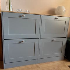 Shoe cabinet