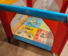 Playpen/ Travel cot
