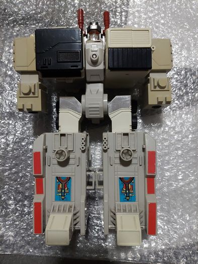 Transformer G1  Metroplex