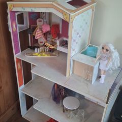 Rainbow High Doll House