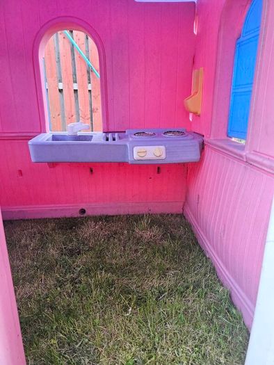 Little Tikes garden pink play house