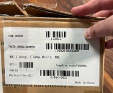 Humanscale M8.1 premium monitor arm