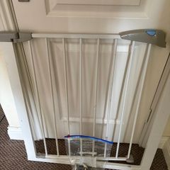 Baby gate