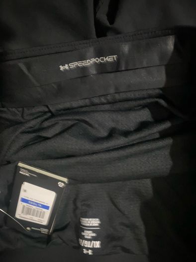 Under Armour running Shorts size xl sweat resistant speedpocket