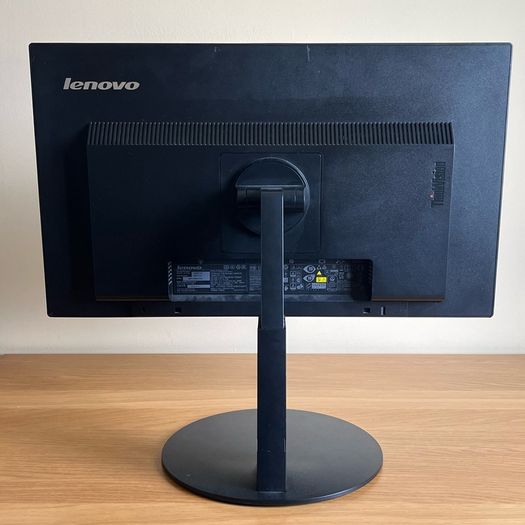 Lenovo ThinkVision Monitor Screen 24"
