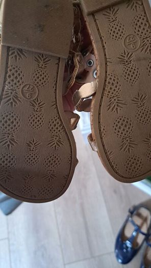 girls gold sandals