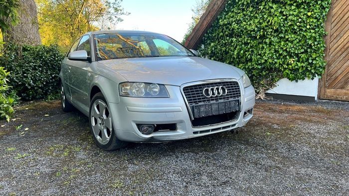 2006 Audi A3 damaged front end