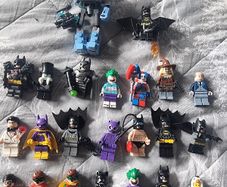 Lego Batman minifigs x 23
