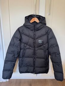 Nike Air Max Bomber Jacket for Men, size XS