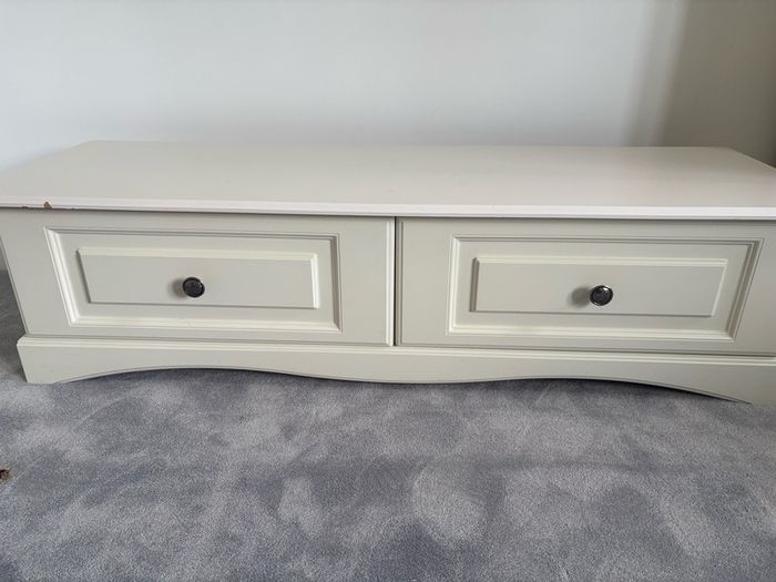 Bedroom Furniture Set