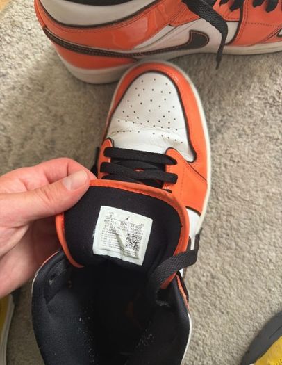 Jordan 1 Mid