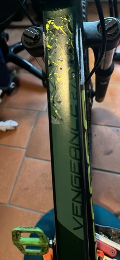 Carrera vengeance 27.5 bike
