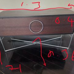 Console / Sideboard