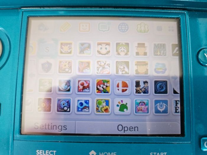 Nintendo 3DS Aqua Blue - CFW Modded - 64GB - Huge Game Collection