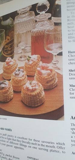 Vintage Cookbook :The StMichael All Colour Cookery Book by Jeni Wright - 1984