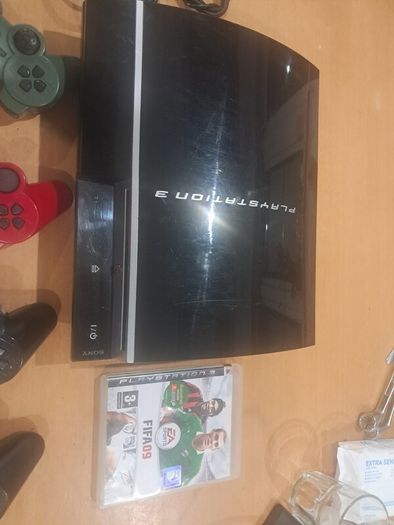 : PS3 Console Bundle (Faulty Disc Drive) + 4 Official Sony Controllers & Cables  Description: Selling a PlayStation 3 bundle for parts, repair, or digital-only use.