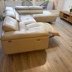 New Trend Concepts Italian Leather Corner Recliner