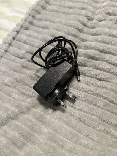 Philips NeoPix 110 Projector (NPX110) + HDMI Cable + Power Adapter+ Remote control