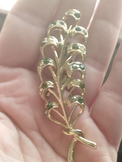 Vintage Brooch with Green Rhinestones.