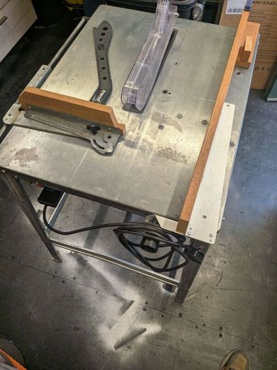 AEG table saw 220v