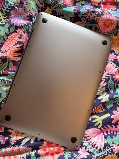 2019 MacBook Air Retina 13-inch (Space Grey)