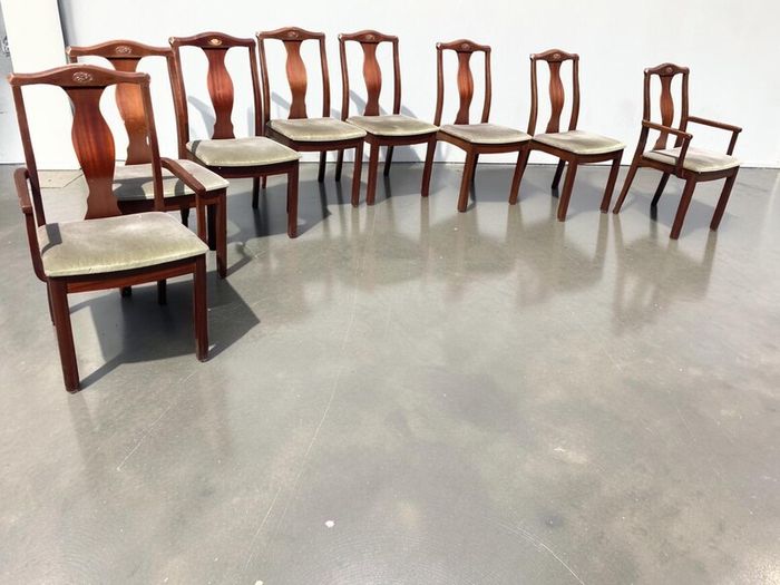 Chairs x 8 - Includes 2 Carver Chairs