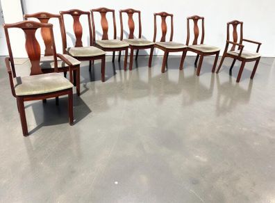 Chairs x 8 - Includes 2 Carver Chairs