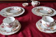 14 Piece Royal Crown Derby English Bone China Derby Posies Pattern Dinner &amp; Tea Set For 2 Person Setting Made In England