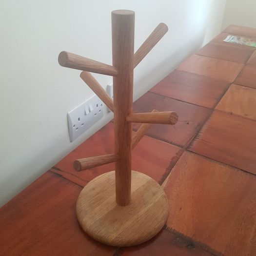 Wooden mug stand