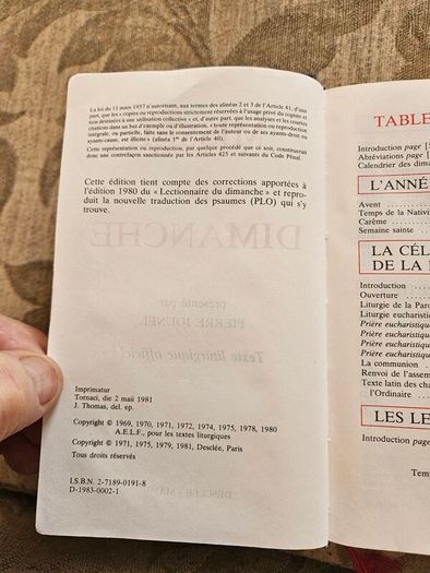 Missel Du Dimanche. French Sunday Missal.  In Good Condition.  See Photos For Same.
