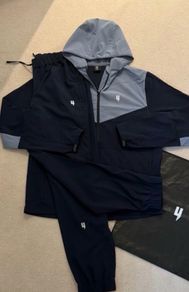 Yelir world tracksuit