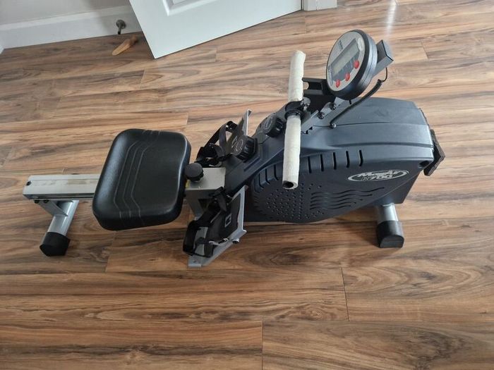 York Rowing machine
