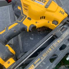 dewalt nail gun