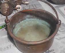 Antique Copper Cauldron or Pot, likely dating from the 19th or early 20th century, featuring a natural patina and oxidation typical of age and use