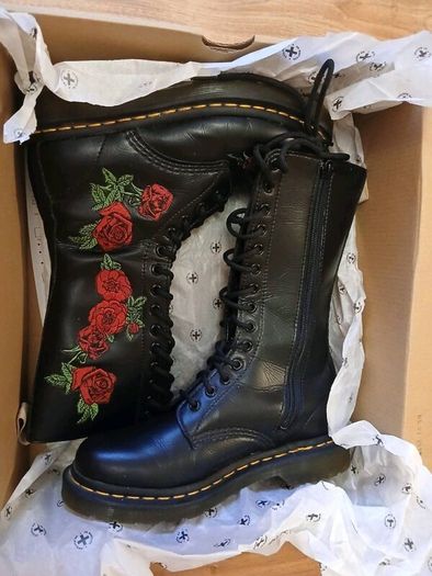 Dr.Marten 14 hole, Rose boots, like new UK5