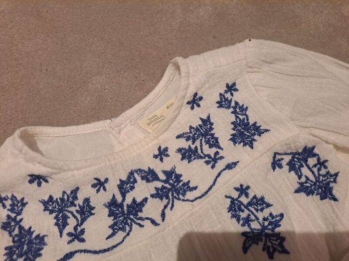 Zara 3-4 white embroidery shirt