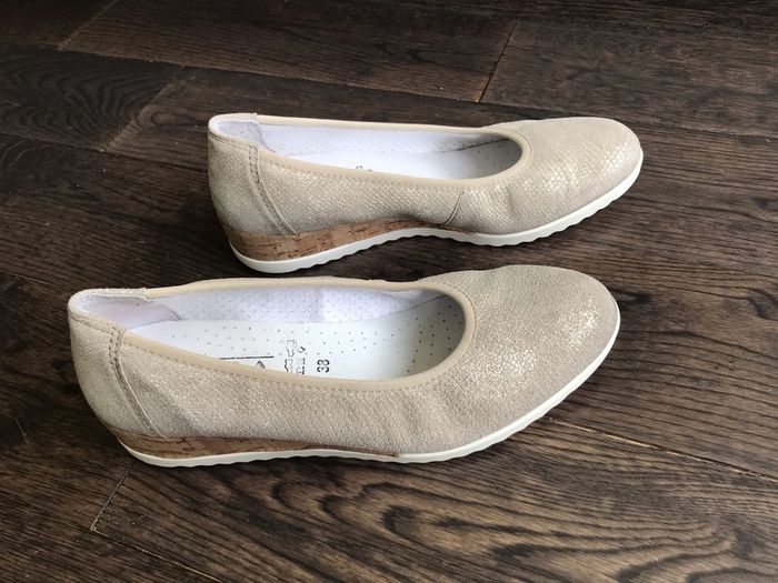 Babila summer leather wedges, size 5 as new